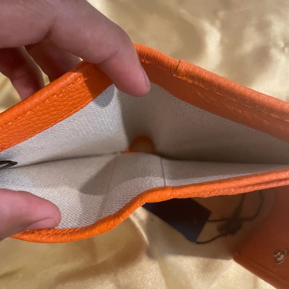 Dooney & Bourke LIke New Orange Wallet - Picture 5 of 6